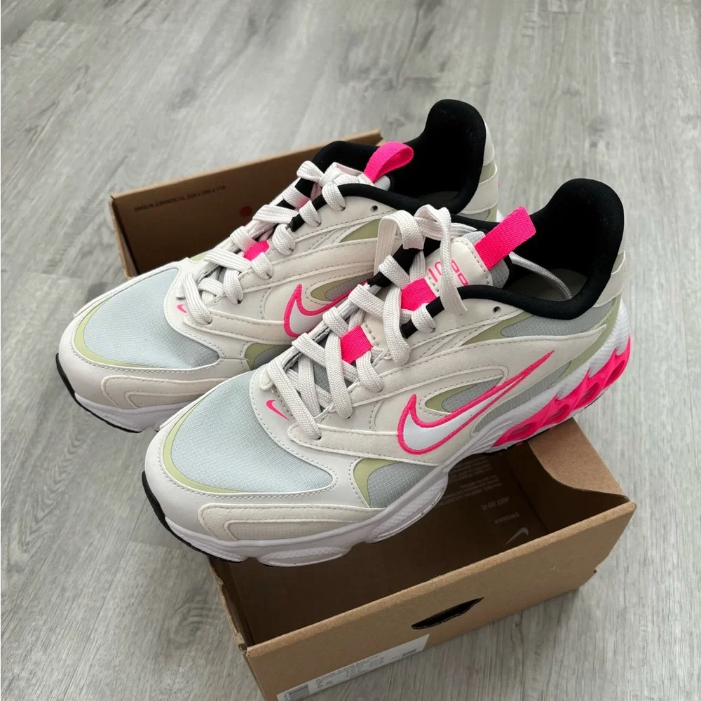 Nike Women's White Pink Athletic Sneakers - Picture 2 of 4